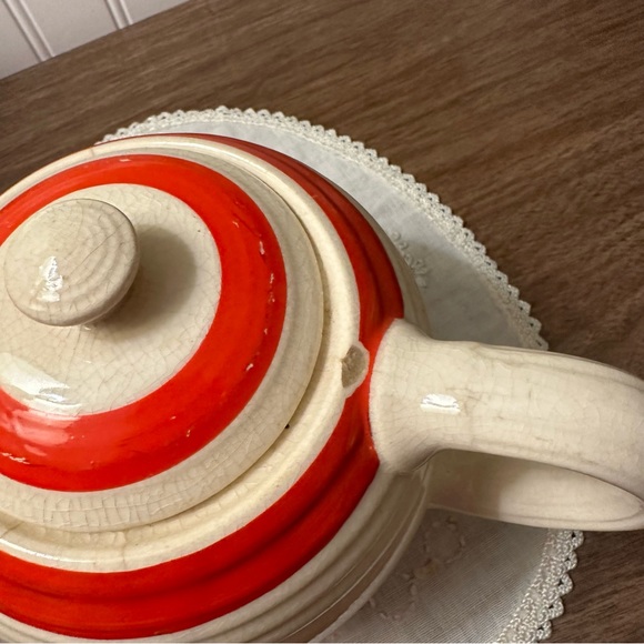 Vintage Transferware Rose Floral Design Red and Cream Teapot - Picture 3 of 12